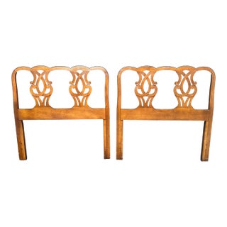 Late 20th Century Pair of Henredon Chippendale-Style Mahogany Twin Headboards For Sale