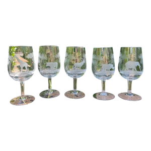 Contemporary Set of 5 Queen Lace Crystal Wine Glasses With Masterfully Hand Etched African Animals Germán Made