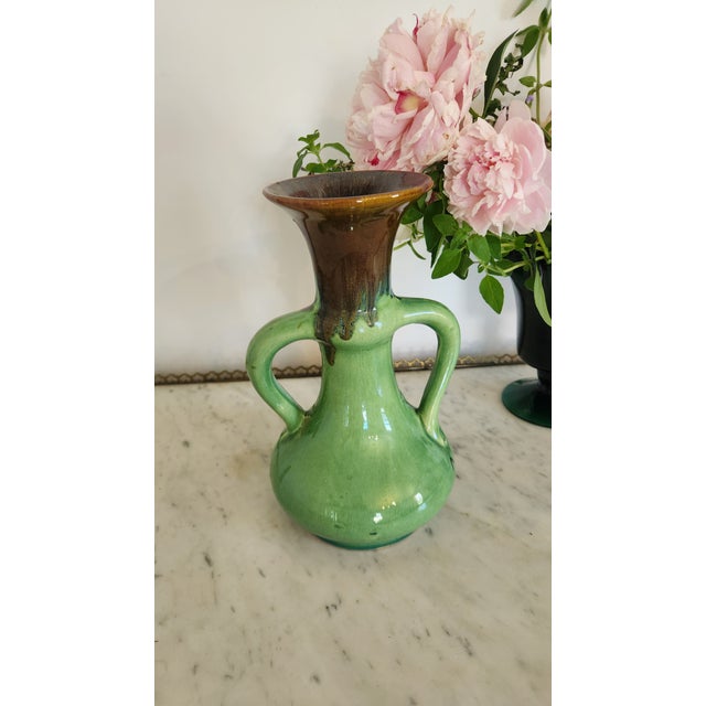 Vintage German Green and Brown Drip Glaze Double Handle Vase, Marked Germany 850 For Sale - Image 4 of 14