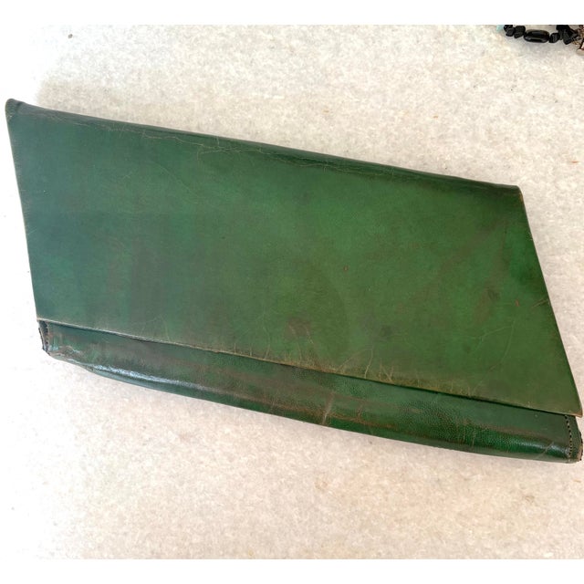 Animal Skin Vintage Leather, Kelly Green Mid-Century Clutch Purse by Vailerie For Sale - Image 7 of 7