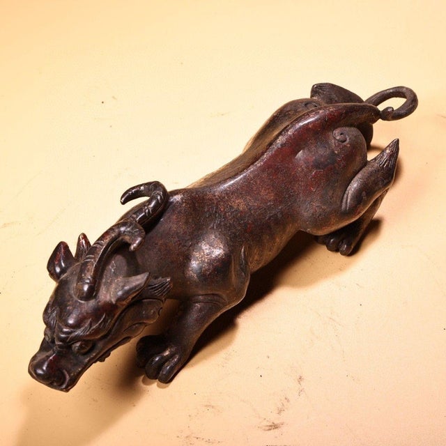 Vintage Bronze Recumbent Beast Statue - Gilt Animal Figurine For Sale - Image 4 of 10
