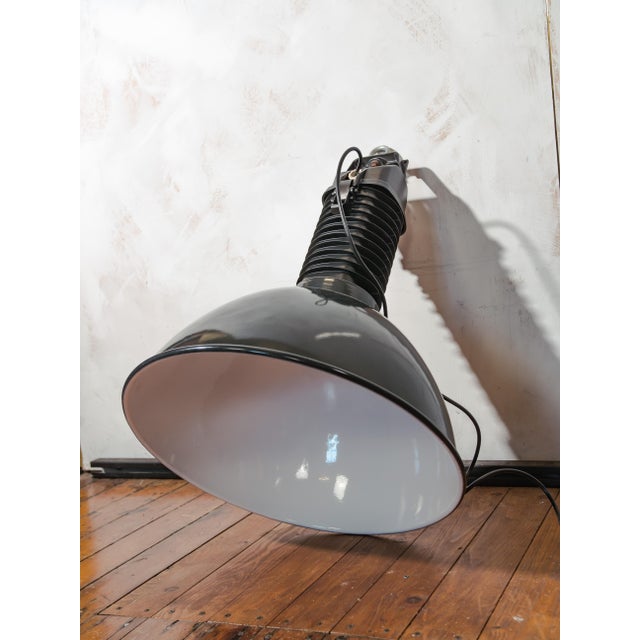 HDK Black Enamel and Black Cast Aluminum Factory Pendant Light from Philips, Holland, 1950s For Sale - Image 4 of 14