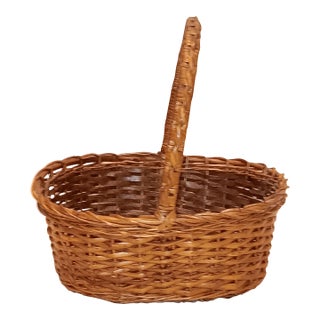 Vintage Medium Oval French Style Hand Woven Natural Wicker Basket. For Sale