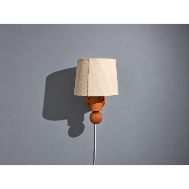1970s Uno Kristiansson, Swedish Modern, Pine, Fabric, Wall Sconce For Sale - Image 4 of 10