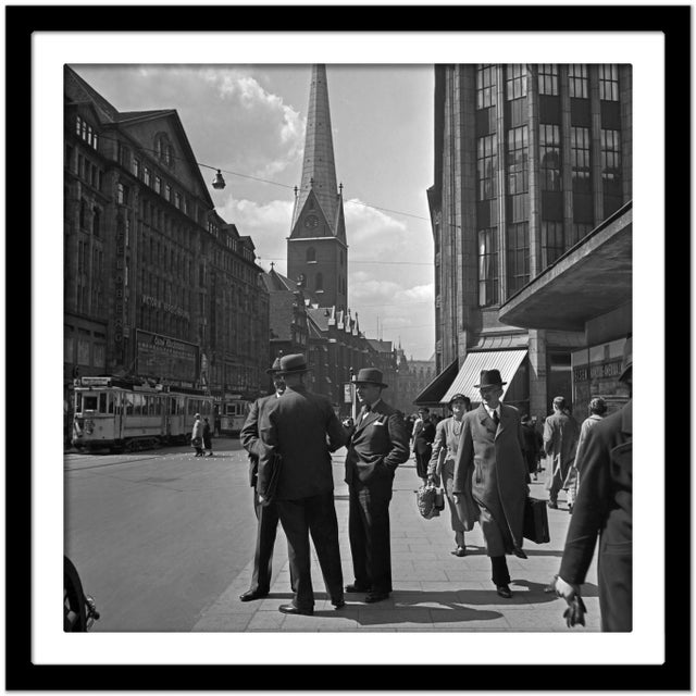 Business People, Talking Mönckebergstraße Hamburg Germany 1938 Printed 2021 For Sale - Image 4 of 5
