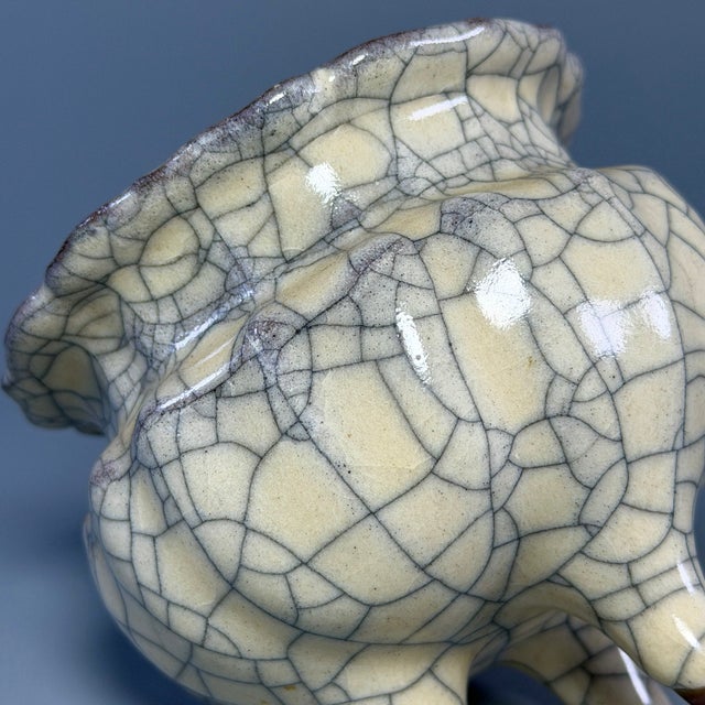 China Vintage Crackle‑Glaze Tripod Porcelain Incense Burner For Sale - Image 4 of 7