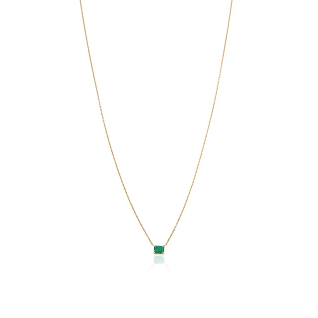 Metal Minimalist Natural Zambian Emerald Solitaire Pendant Necklace in 14k Yellow Gold For Sale - Image 7 of 13