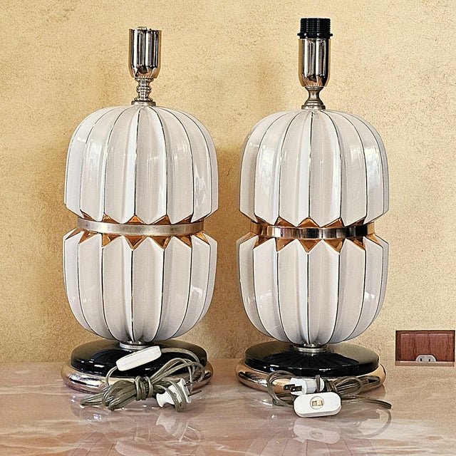 Pair of Vintage Hollywood Regency Ceramic Table Lamps – Styled After Rougier For Sale - Image 9 of 18