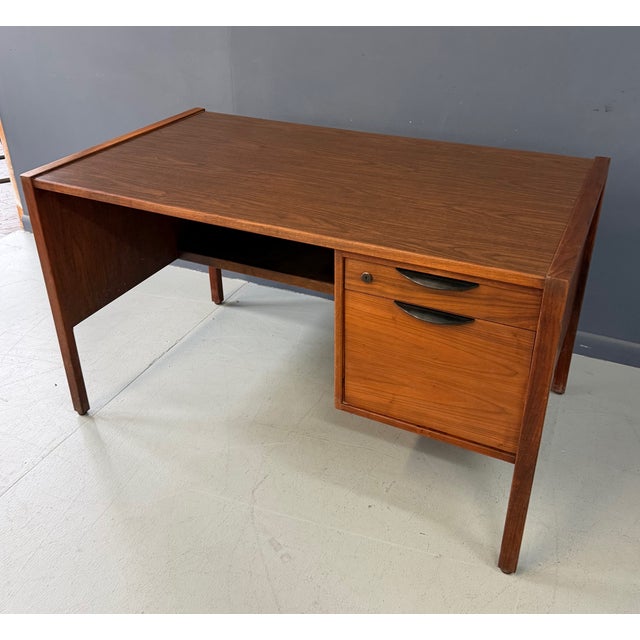 1960s 1960s Mid-Century Modern Jens Risom Attributed Walnut Writing Desk For Sale - Image 5 of 11