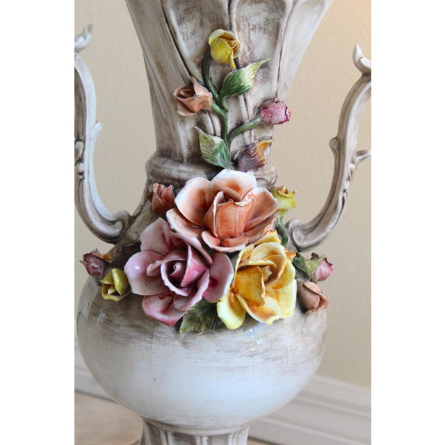 Mid-Century Italian Capodimonte-Style Floral Porcelain Table Lamps – Pair For Sale - Image 9 of 18