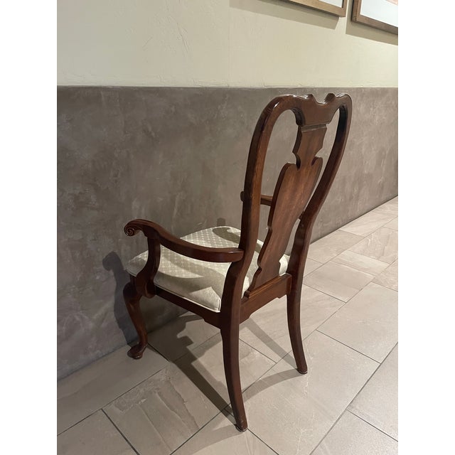 Wood Late 20th Century Vintage Universal Furniture Ltd. Mahogany Queen Anne Armchair | Chippendale Inspired Accent Chair For Sale - Image 7 of 12