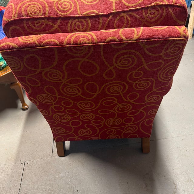 2000 - 2009 Lee Industries Style 1193 Upholstered Lounge Chair – Made in Usa 2007 For Sale - Image 5 of 5