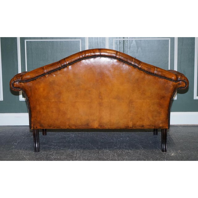 Brown Vintage Camel Back Chesterfield 2-Seater Sofa in Hand-Dyed Cigar Brown Leather For Sale - Image 8 of 9