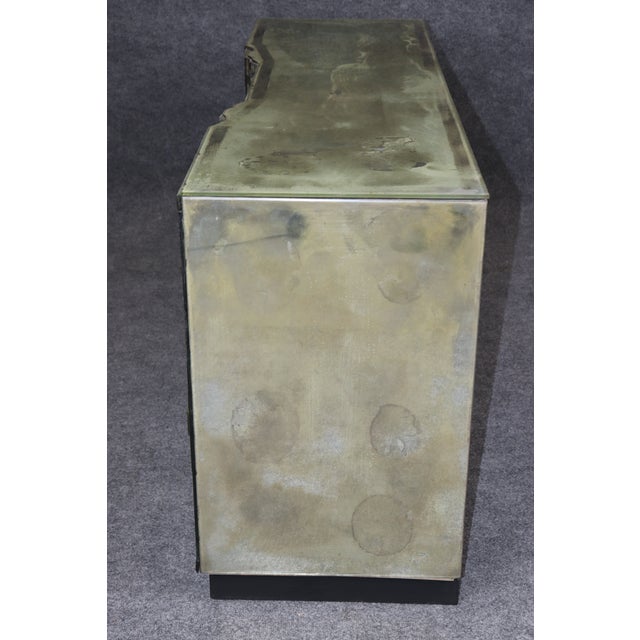 1940s 1950's Hollywood Regency Distressed Mirrored Serge Roche Attributed Vanity For Sale - Image 5 of 15