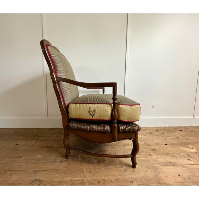 Late 18th Century Pair of French Bergère Chairs With Matching Ottoman - Custom Silk Upholstery For Sale - Image 4 of 13
