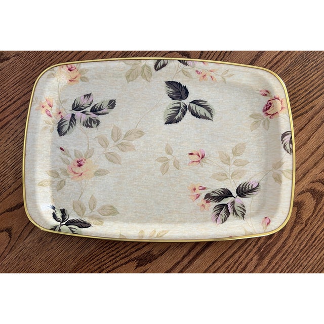 Beautiful Vintage Keswick Fiberglass Floral Serving Tray. These lightweight trays were made in the 1960s in the UK and are...