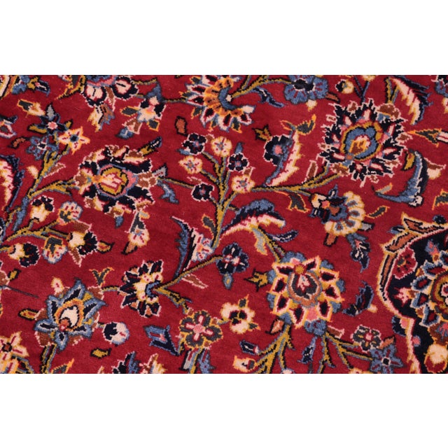 1970s Hand-Knotted Wool Rug – 8'0" X 11'11" Red & Blue Traditional Medallion For Sale - Image 4 of 7