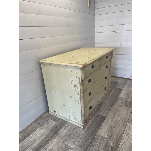 A- 356 vintage pine wood chest of drawers +- 1920 5 pine drawers in good original condition has new handles,old ones were...
