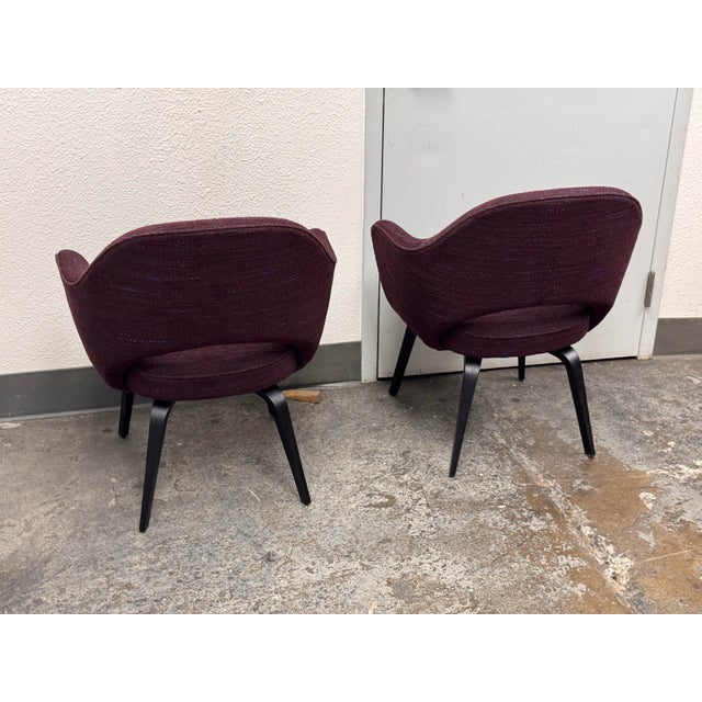 Eero Saarinen for Knoll Studio Aubergine Executive Armchairs, Pair For Sale In San Francisco - Image 6 of 12