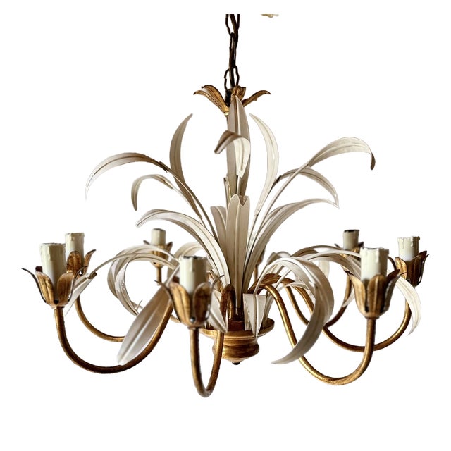 Italian Masca White Tole and Gilt Metal 8-Light Chandelier, 1970s For Sale