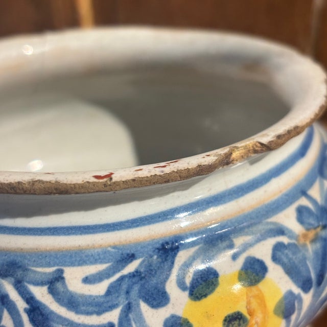 Antique Albarello Vase from Faenza Manufacture, 1600s For Sale - Image 4 of 14