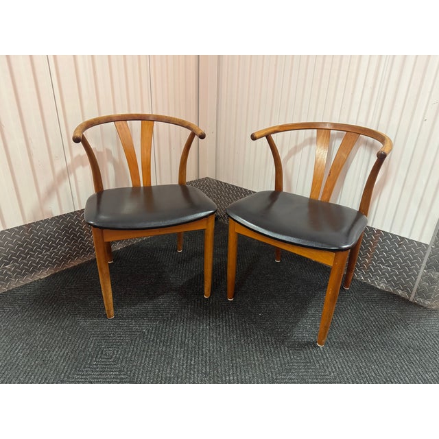 Set of 4 Vintage Danish Modern Teak Dining Chairs With Black Leather Seats, 1960s–70s For Sale In New York - Image 6 of 9
