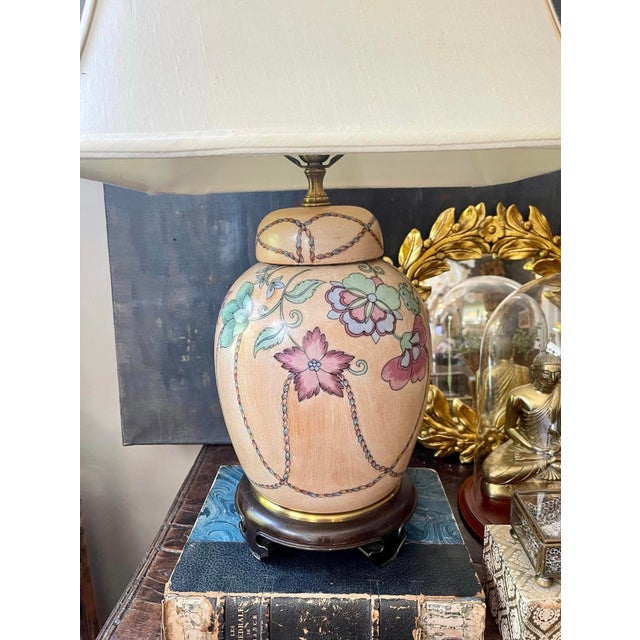Mid 20th Century Vintage Wildwood Brand Chinoiserie Table Lamp Grand Millennial Decor For Sale - Image 5 of 10
