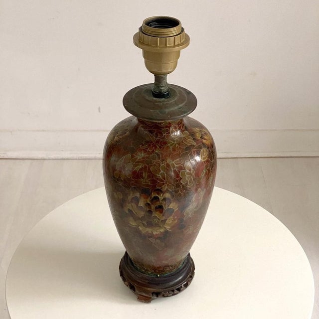 Chinese Porcelain Table Lamp Base For Sale - Image 3 of 7