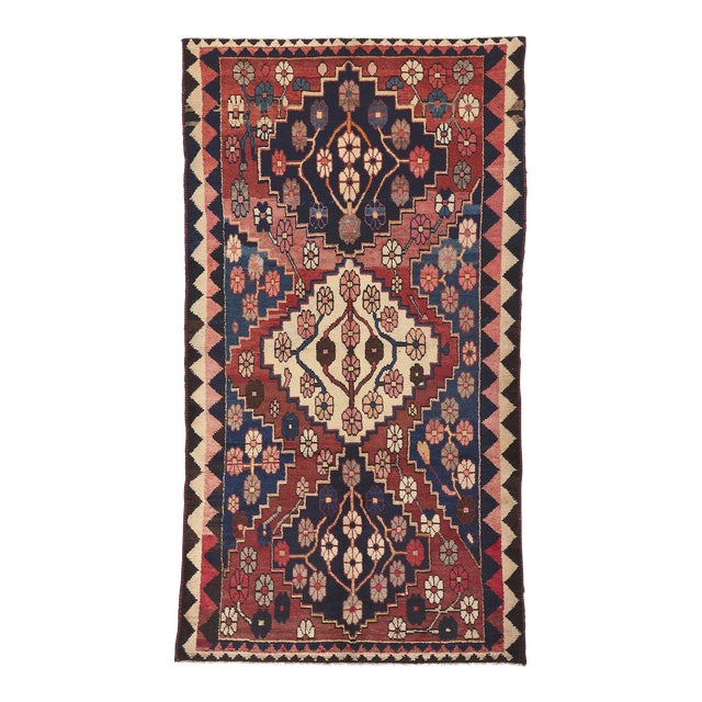 Antique Persian Shiraz Rug - 04'11 X 09'00 For Sale