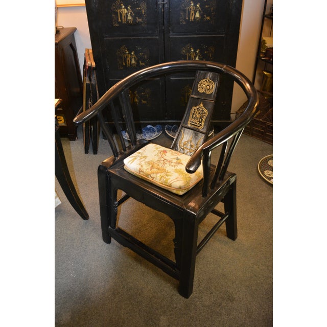 This is a great looking Asian style dining set. The label underneath says Mandarin. The table is black, wooden, & has 3...