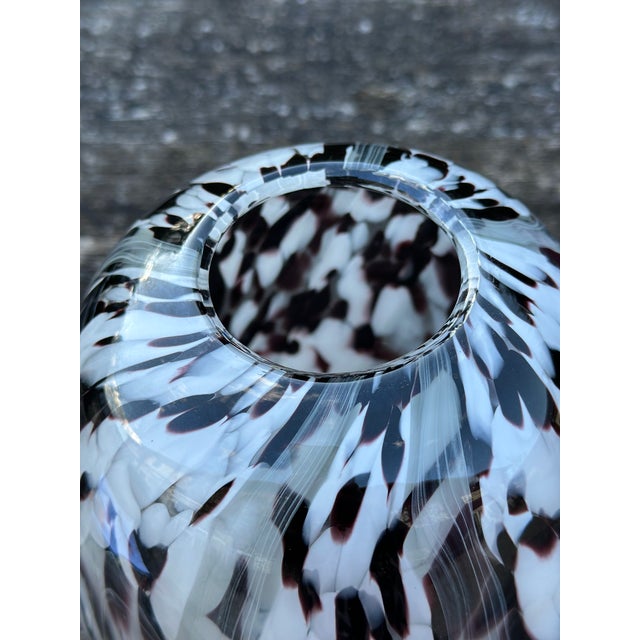 Mid-Century Modern Murano Glass Vase, 1980s For Sale - Image 3 of 12