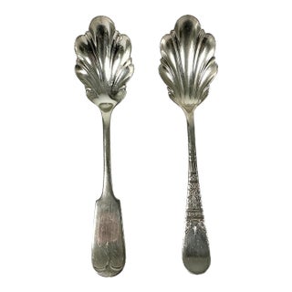 Early 20th Century Art Deco Neoclassical Boho Chic Silverplate Scalloped Fan Shell Serving Spoons - A Pair For Sale