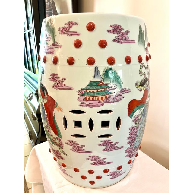 1960s Chinese Famille Mandarin Rose Medallion Porcelain Barrel-Form Garden Stool/Seat For Sale In Dallas - Image 6 of 12