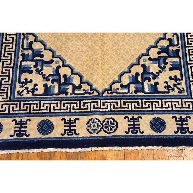 Chinese 1930s Beige Medallion Antique Chinese Peking Rug 4' 0" X 6' 9" Handknotted Wool Carpet For Sale - Image 3 of 4