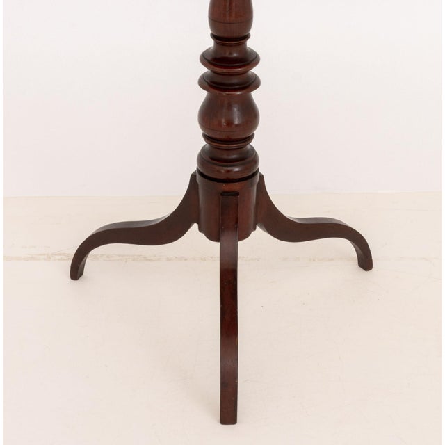 Wood Sheraton Style Tilt-Top Mahogany Tea Table For Sale - Image 7 of 9