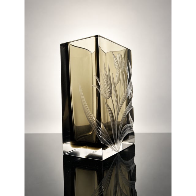 Art Nouveau Glass Vase with Hand-Engraved Floral Décor by Moser, Czechoslovakia , 1920s For Sale - Image 3 of 7