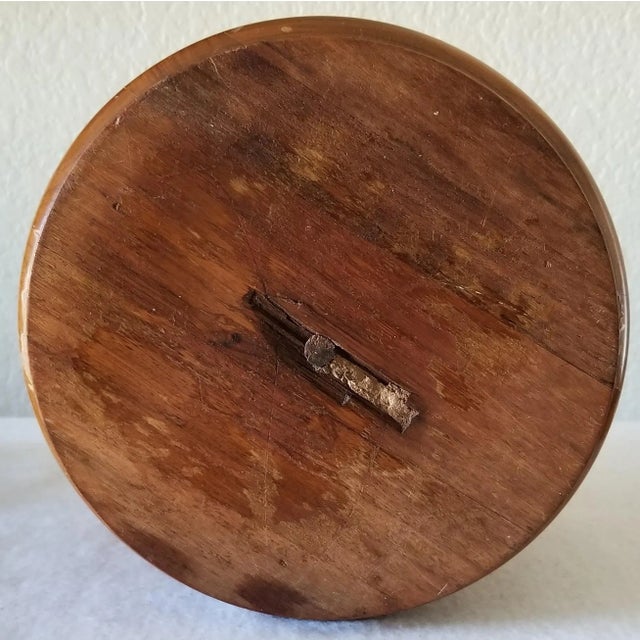 Mid 20th Century Mid-Century American Walnut Weathered Ice Bucket With Lid Glass Liner For Sale - Image 5 of 9
