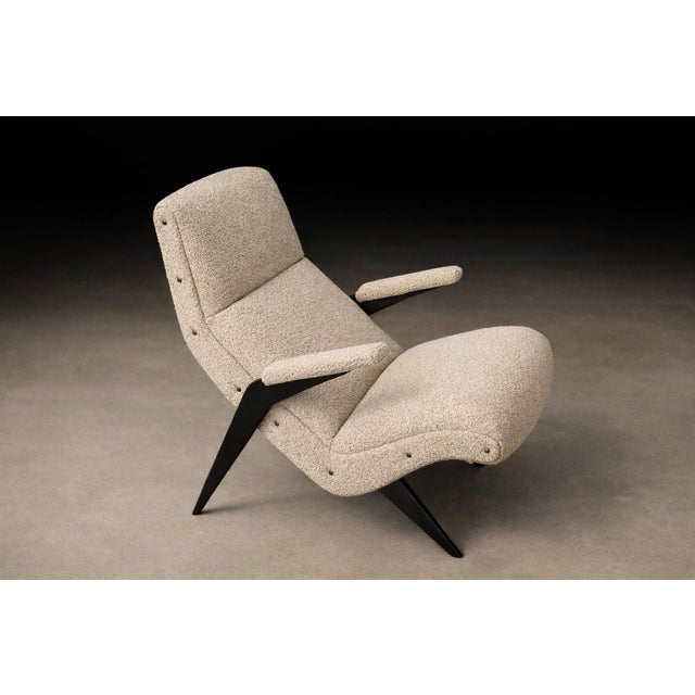 1950s Brazilian Modernist Lounge Chair in Ebony-Stained Pau Marfim With Oatmeal Bouclé, 1950s For Sale - Image 5 of 13