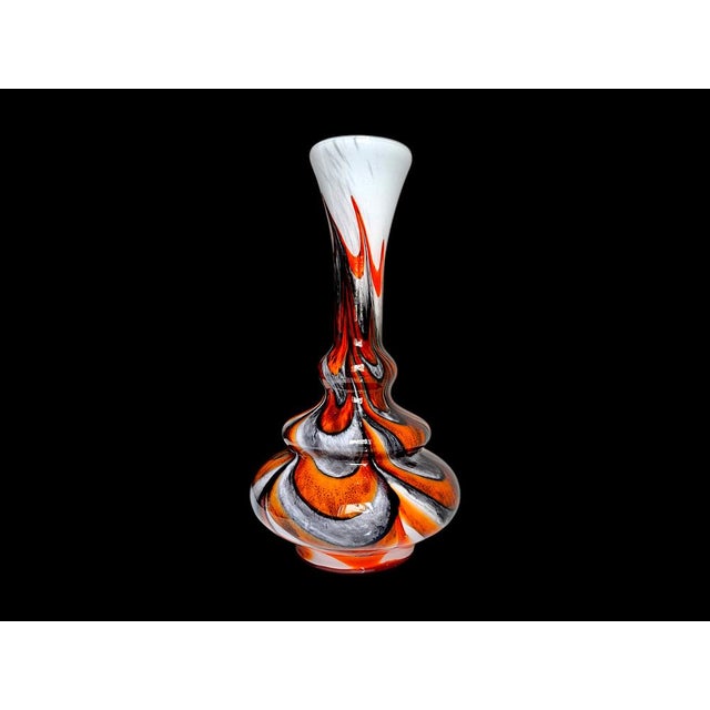 Opaline Glass Vase attributed to Carlo Moretti, 1970s For Sale - Image 6 of 10