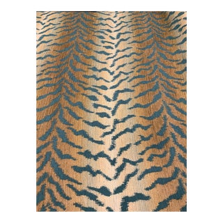 Kravet: 35010.1615 Woven Animal Print Designer Fabric - 4.5 Yards For Sale