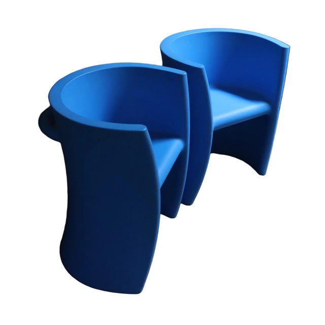 Beautiful pair of Magis Trioli Me Too childrens play chairs in a gorgeous electric blue. Super fun design that can be used...