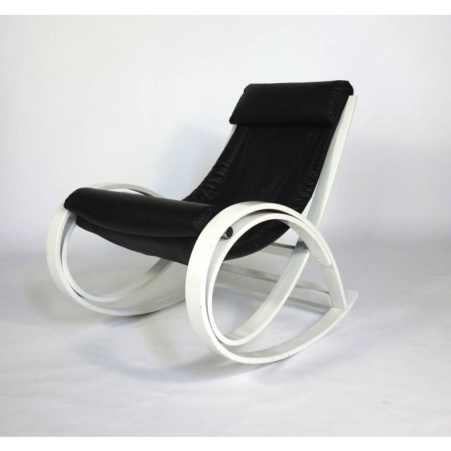 An iconic design by Gae Aulenti. The Sgarsul rocker was designed in the sixties by Gae Aulenti and has been an iconic form...