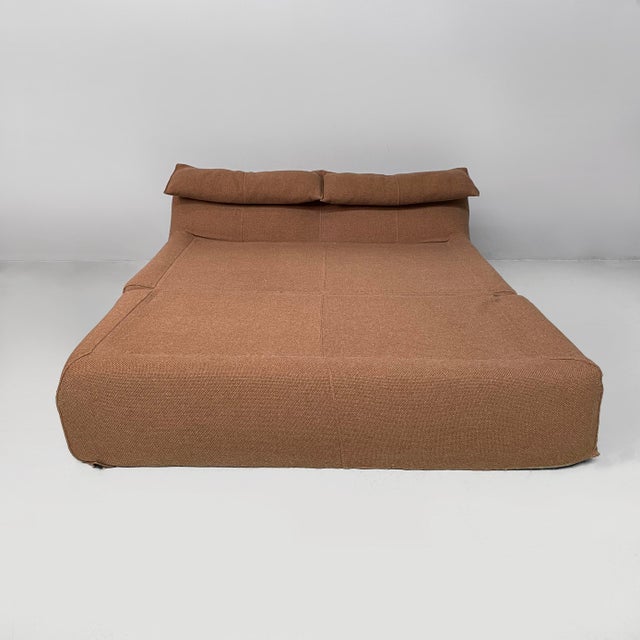 Italian modern brown fabric bed Le Bambole by Mario Bellini for B&B, 1980s Bamboletto double bed or daybed, from the Le...
