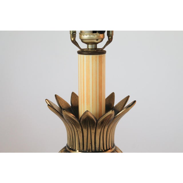 Late 20th Century Vintage Footed Brass Pineapple Table Lamp W/ Wood Base For Sale - Image 5 of 13