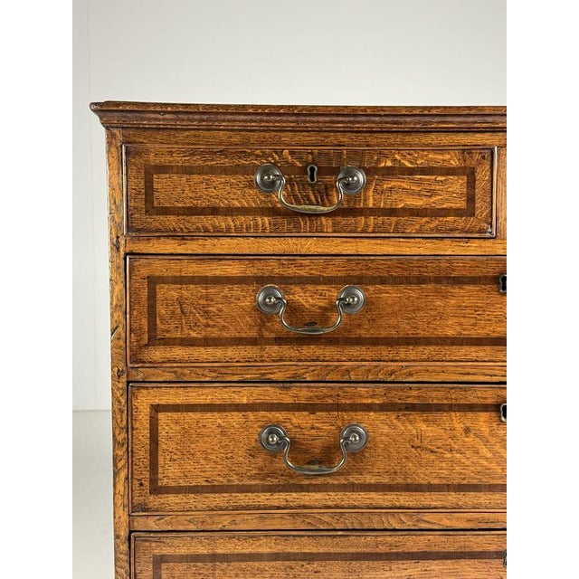 English Chest of Drawers in Oak For Sale - Image 18 of 18