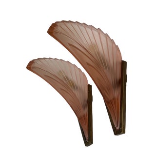 Art Deco French Geometric Frosted Glass Wall Sconces, 1930s, Set of 2 For Sale