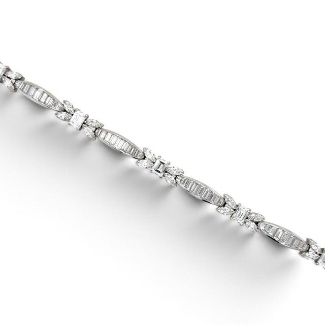 Mid-Century Modern Mid Centry, 15.00 Carats Diamond Bracelet, Platinum For Sale - Image 3 of 5