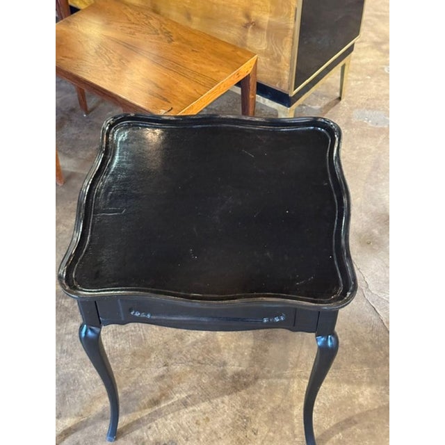 1940s Pair of Vintage French Provincial Black Side Tables For Sale - Image 5 of 7