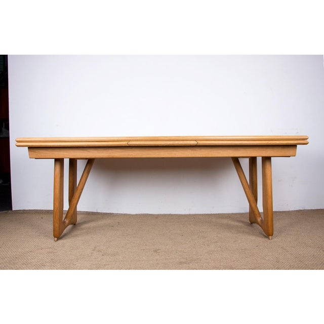 1960s Large Extendable Dining Table in Oak by Guillerme et Chambron for Votre Maison, 1960s For Sale - Image 5 of 18