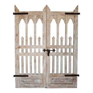 Gate Triple Arch With Spires White Indoor Outdoor For Sale